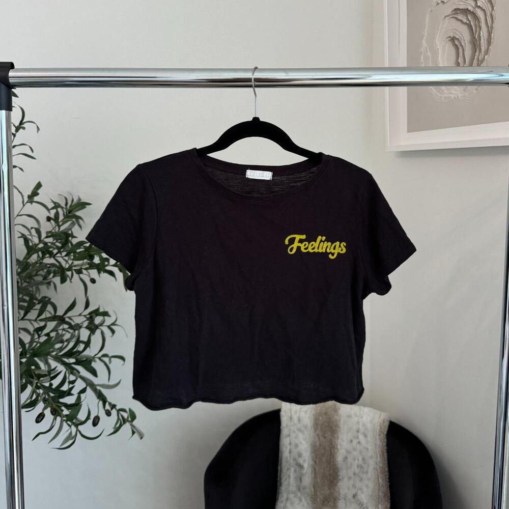 Black cotton "Feelings" crop top